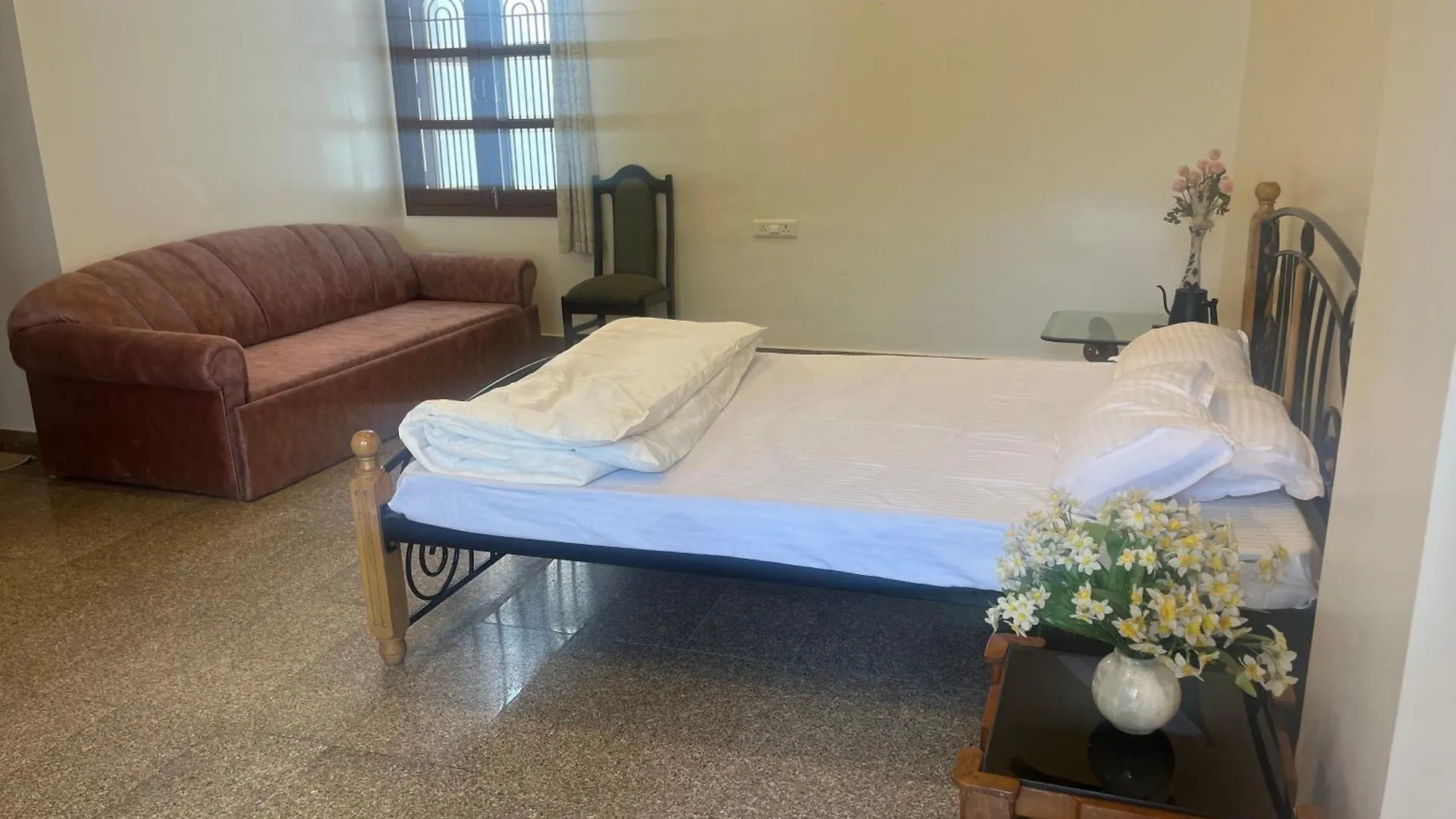 Mulberry Garden Hotel Varanasi Guest house