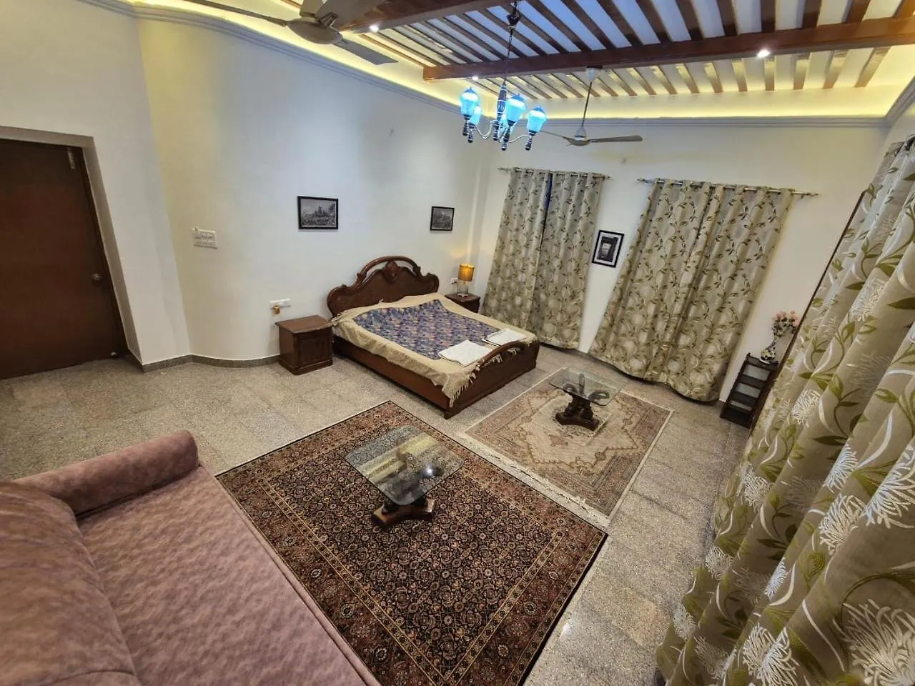 Mulberry Garden Hotel Varanasi Guest house