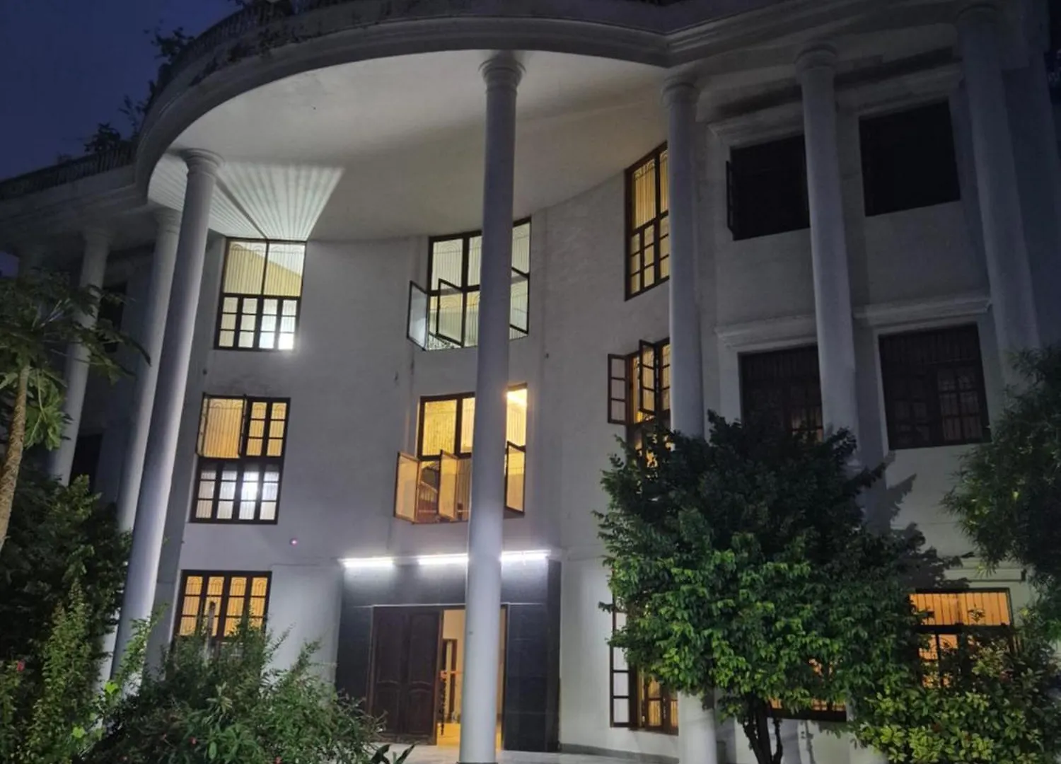 Mulberry Garden Hotel Varanasi India
