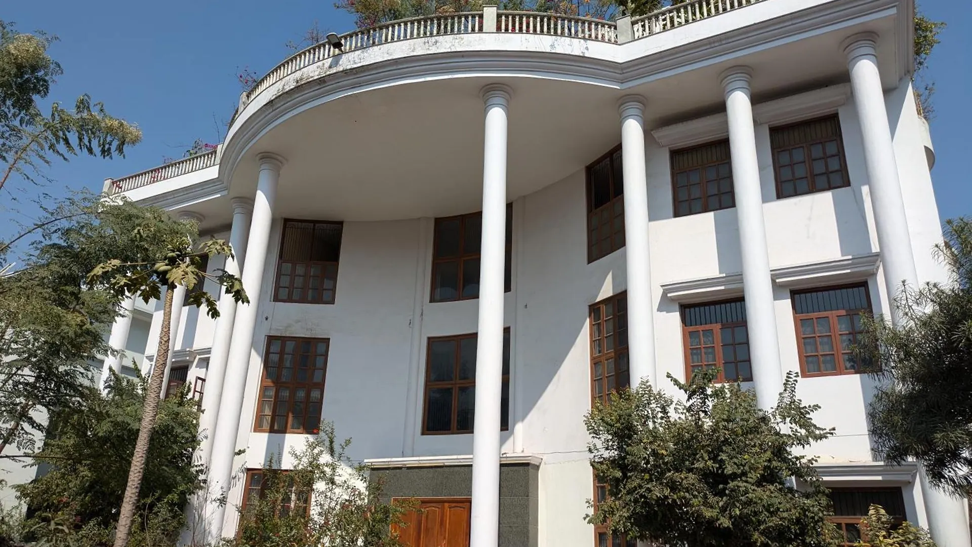 Mulberry Garden Hotel Varanasi
